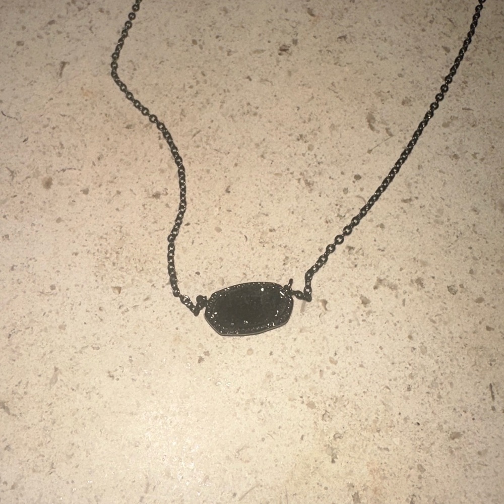 Elegant Black Pendant Necklace